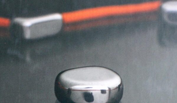 Kluster Magnetspiel von Borderline Editions.