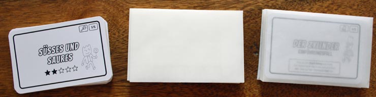 Die 16 Fälle werden getrennt in Umschläge gepackt.