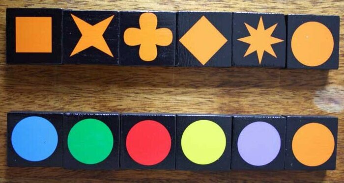 Eine Reihe besteht entweder aus Symbolen gleicher Farbe oder aus unterschiedlichen Farben mit gleichem Symbol.