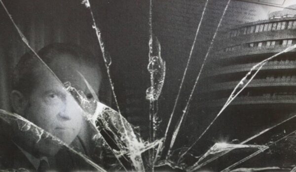 Watergate Spiel für 2 von Pegasus.